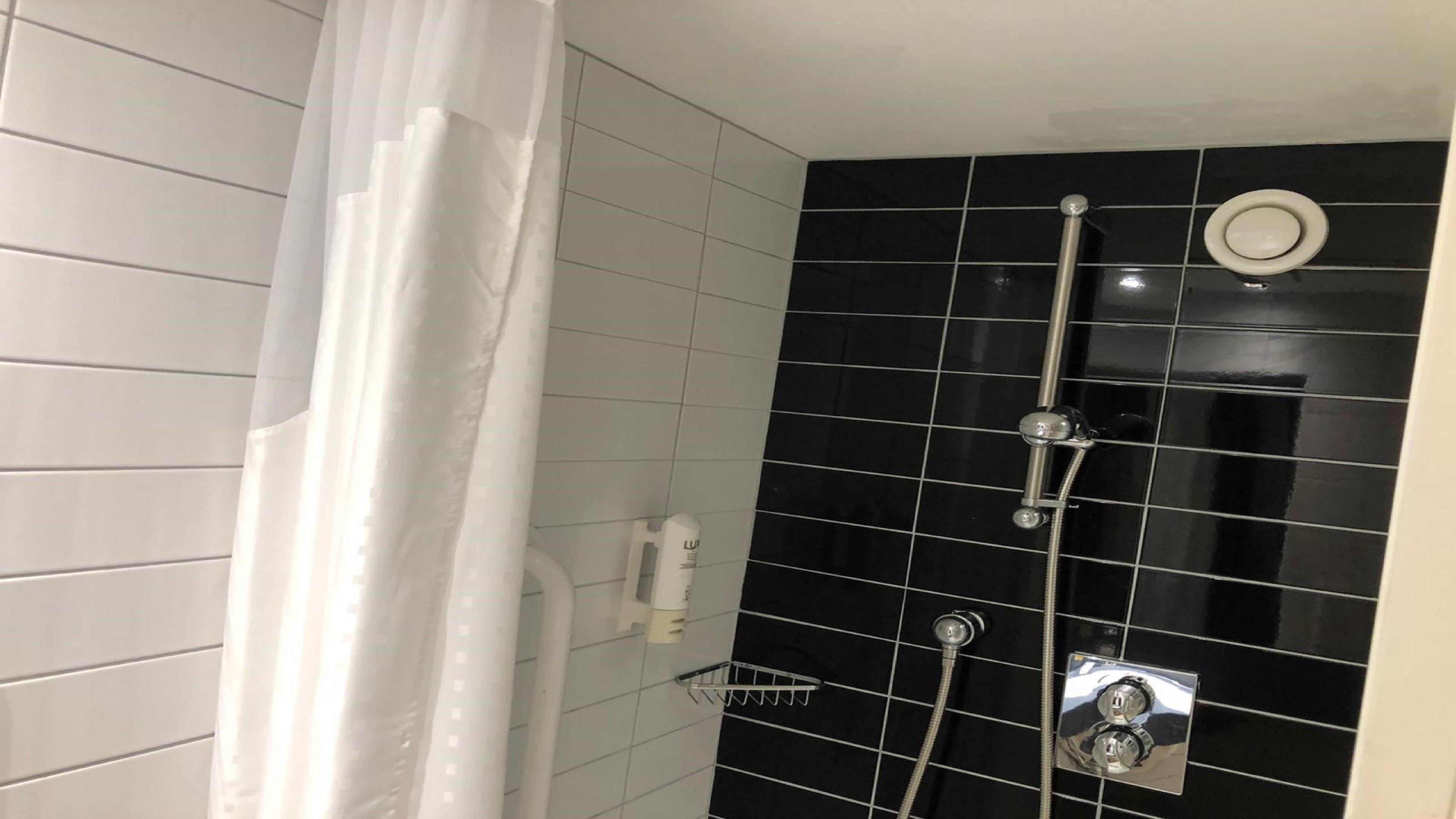 Holiday Inn Express Glenrothes By Ihg Exterior foto