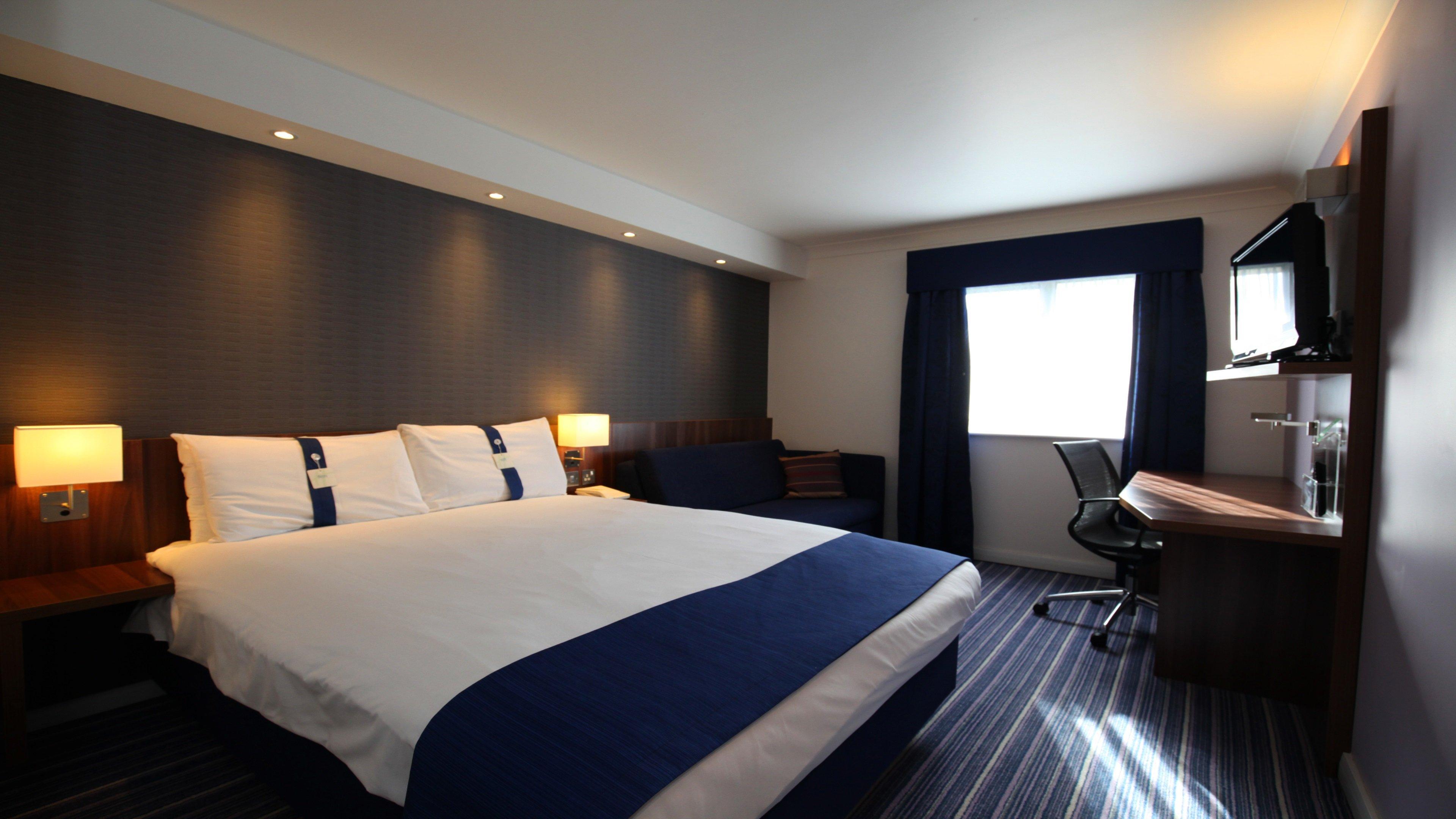 Holiday Inn Express Glenrothes By Ihg Exterior foto